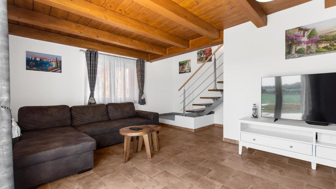 Holiday Home Lino Dajla Buitenkant foto